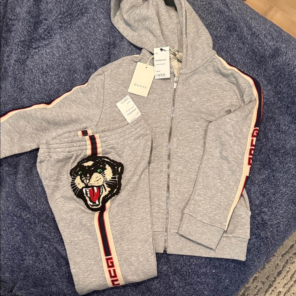 Gucci Kids Gray Hoodie and Sweatpants with Panther Design, AUTHENTIC & NWT